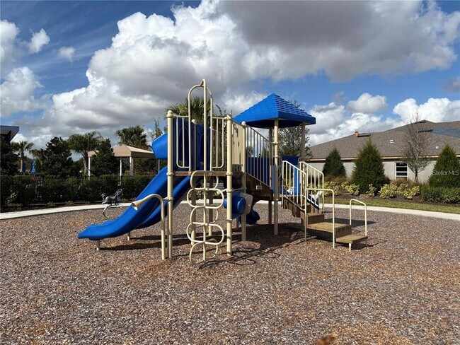 Building Photo - 5217 124th Ave E