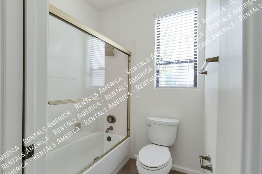 Building Photo - 6445 N Silver Smith Pl