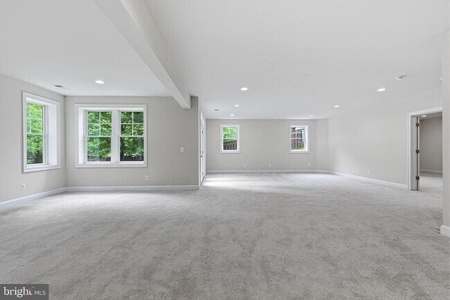 Building Photo - 1751 Tysons Crest Ln