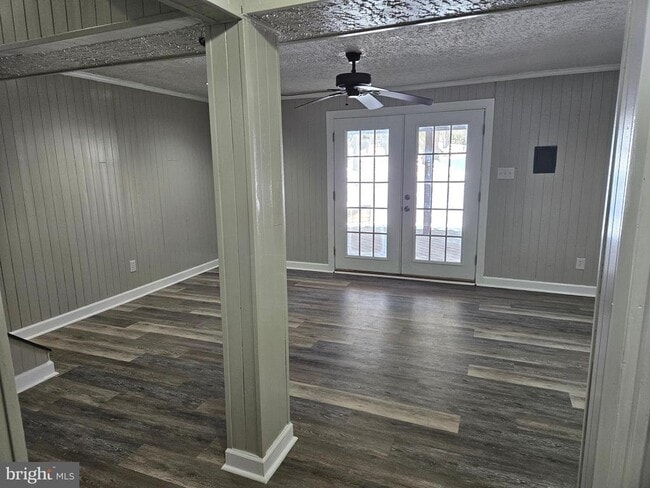 Building Photo - 10717 Glen Hannah Dr