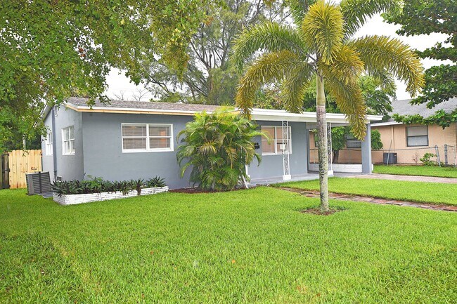Building Photo - 270 NW 43rd St