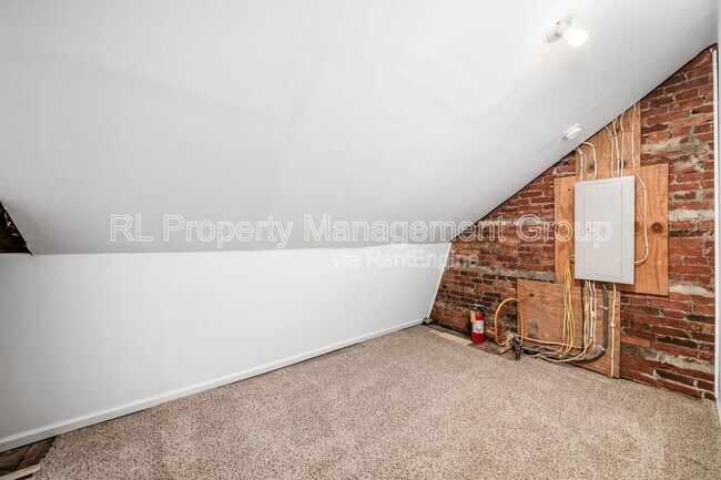 Building Photo - 322 Wilber Ave