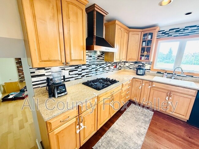 Building Photo - 21 E Appletree Ln