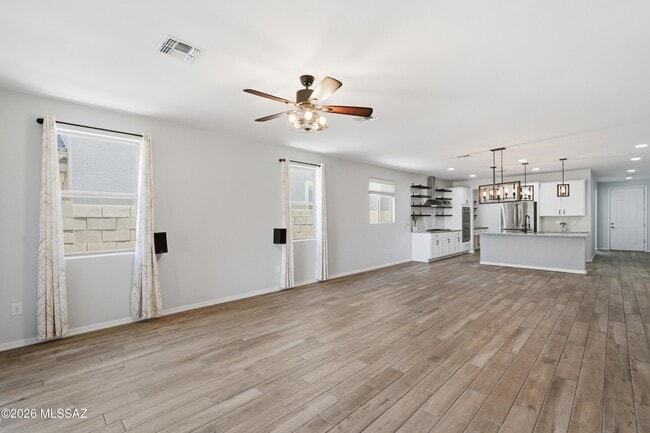 Building Photo - 4220 S Macy Cir