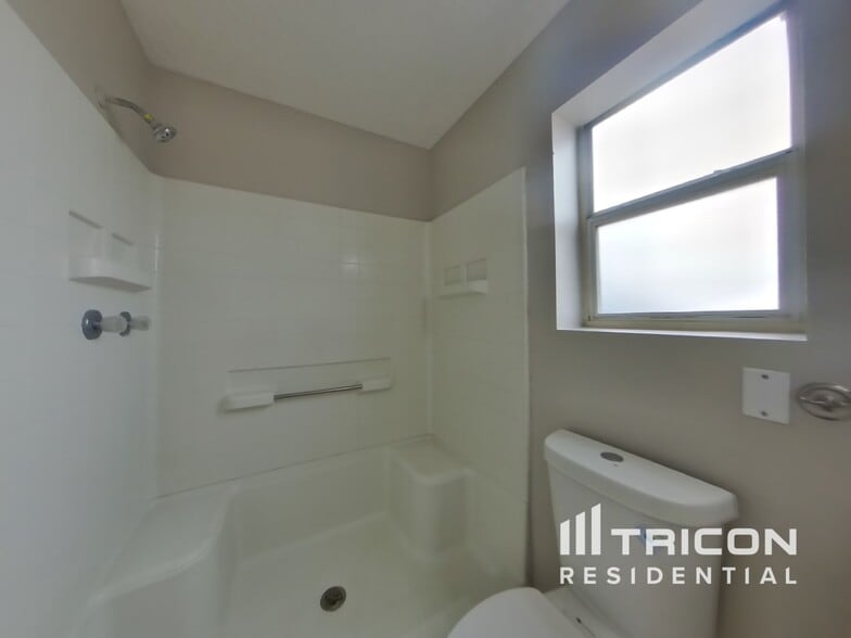 Building Photo - 540 Sedona Meadows Dr NE