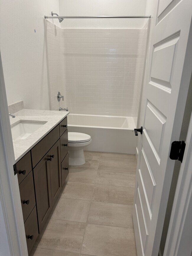 Building Photo - 7419 Castle Dr