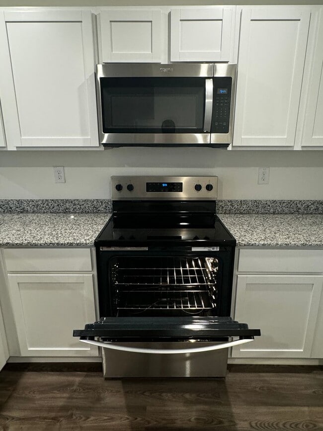 Building Photo - Single Family Home-249 Isabella Way
