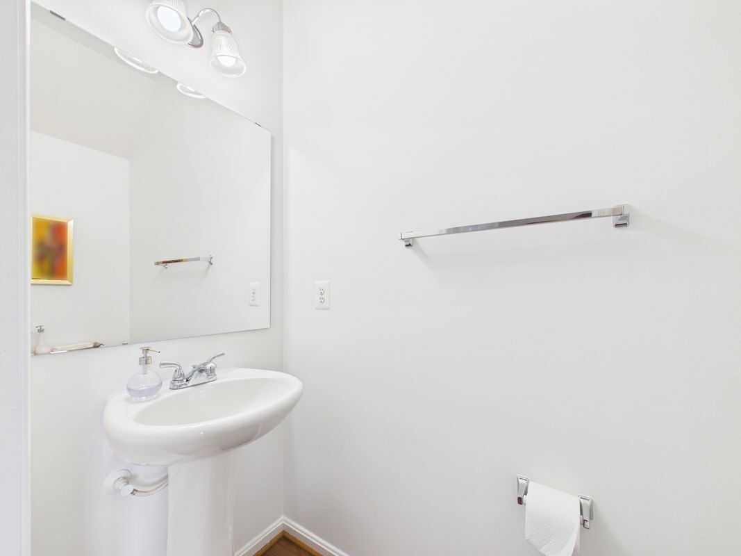 Building Photo - 15653 John Diskin Cir