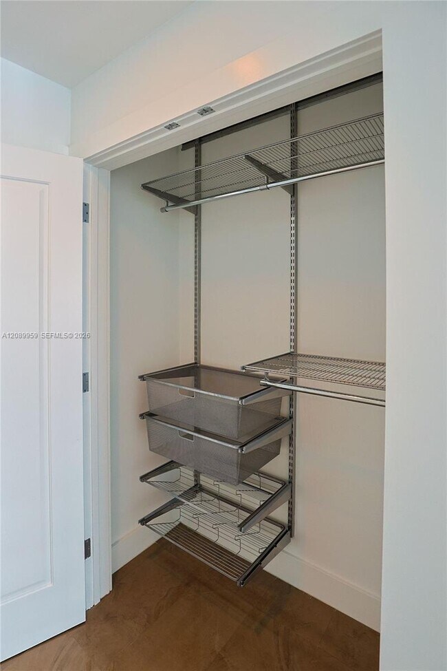 Building Photo - 7520 SW 59th Pl