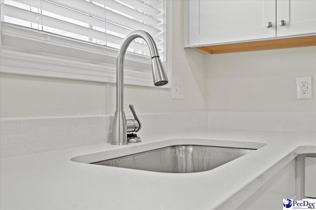 Building Photo - 1434 Alligator Rd