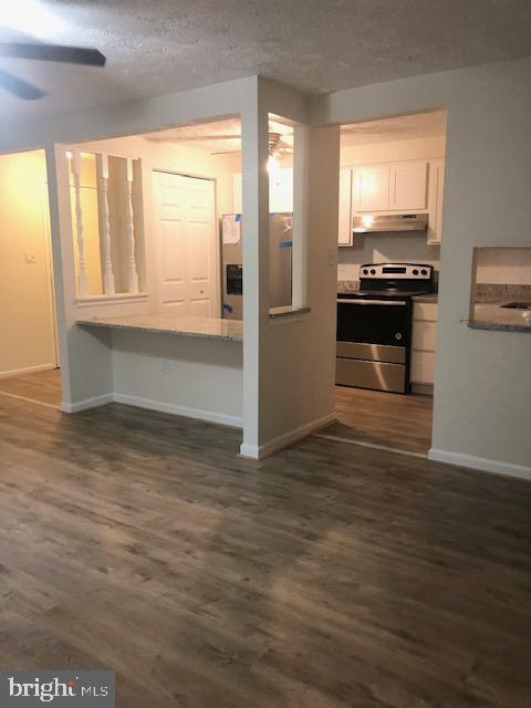 Building Photo - 3500 Kingsley Ct