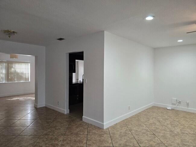 Building Photo - 4125 Pine Branch Cir