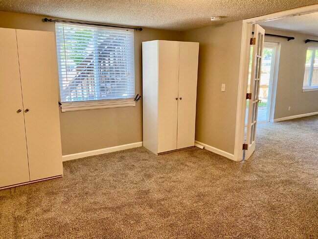 Building Photo - Highlands Ranch Home Available Now!