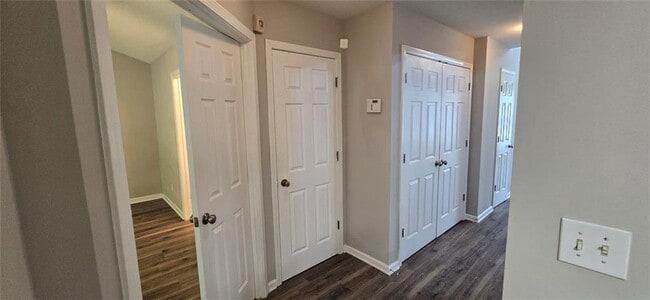Building Photo - 204 Oconee Way
