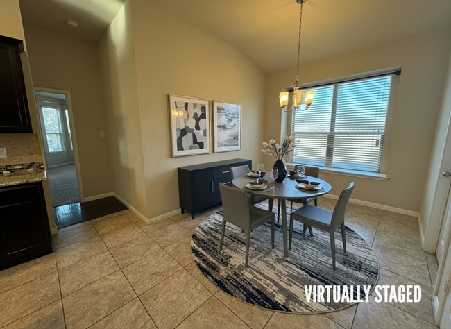 Building Photo - 8900 Viewpark Ln