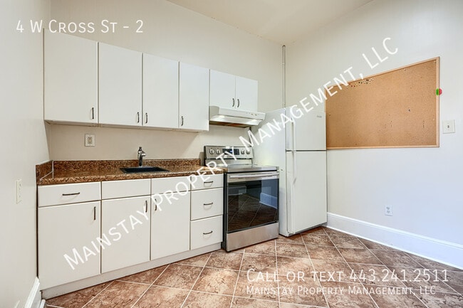 Building Photo - 4 W Cross St