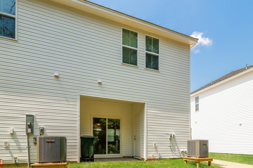 Building Photo - 105 Morning Line Dr