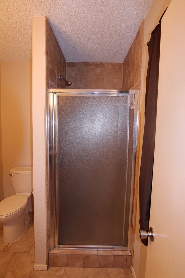 Building Photo - Charming home on Brooks Lake!