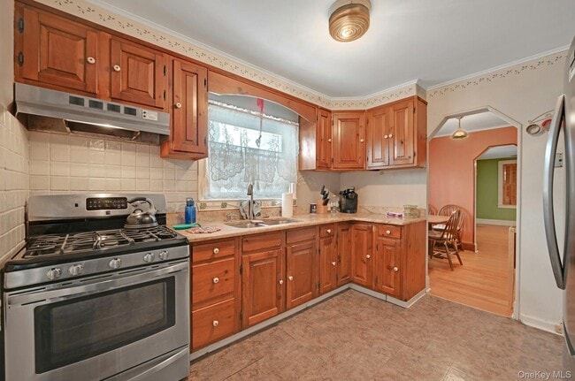 Building Photo - 42 Williams Ave