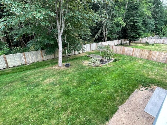 Building Photo - ***PENDING APPLICATION***Beautiful 5 Bedroom Home in Coupeville! Pet Friendly! $250 Move In Credit!