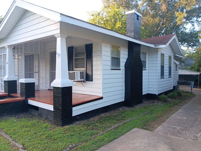 Building Photo - 109 Dalzell St
