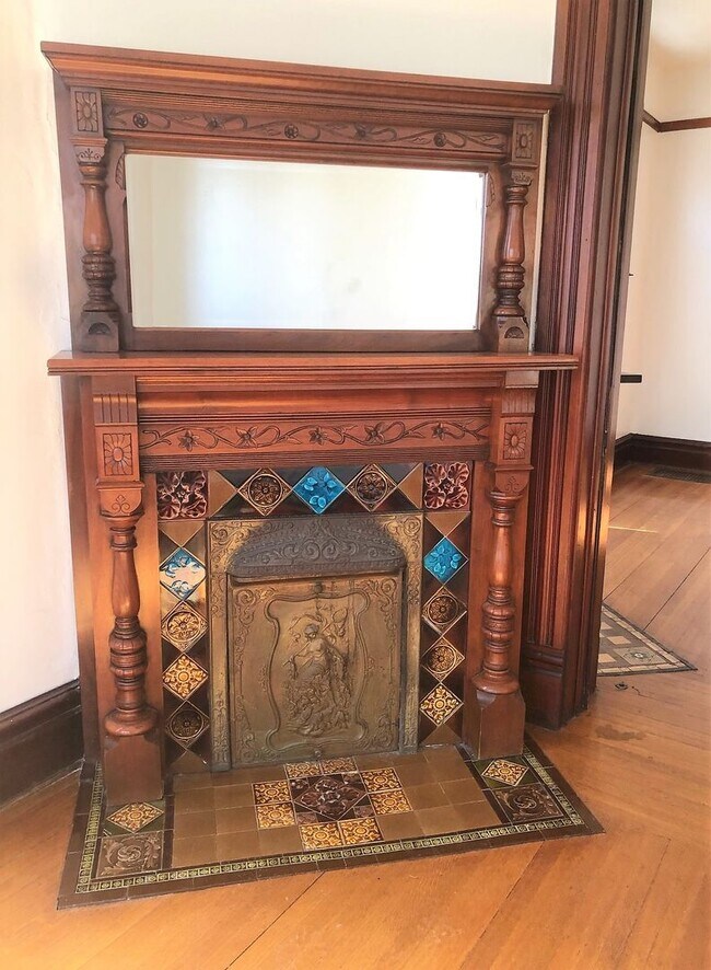 Building Photo - 4 Bed, 2 Bath, Home Office, Pet Friendly!!