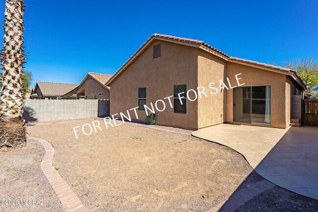 Building Photo - 8356 S Otis Dr