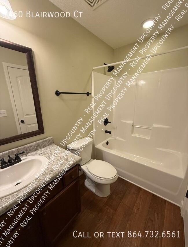 Building Photo - 460 Blairwood Ct