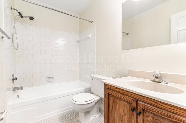 Building Photo - 449 Old Town Ct
