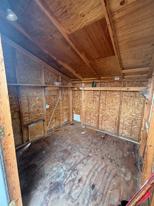 Building Photo - 2000 Steese Hwy