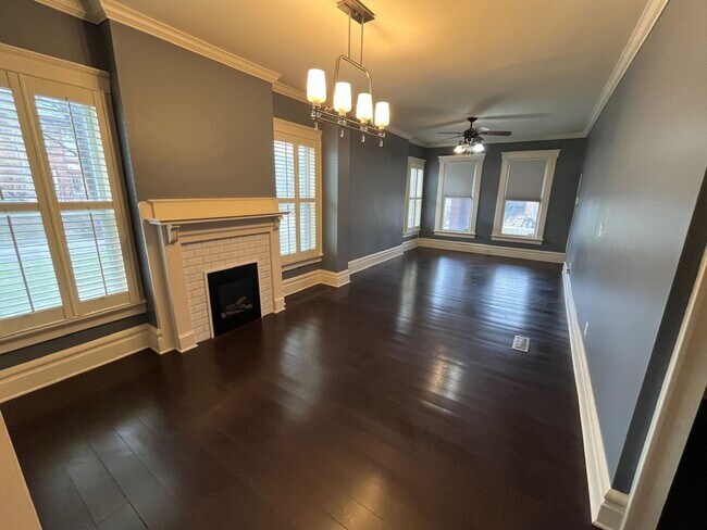 Building Photo - 991-993 Bryden Road