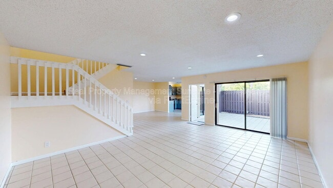 Building Photo - 1921 N Congress Ave