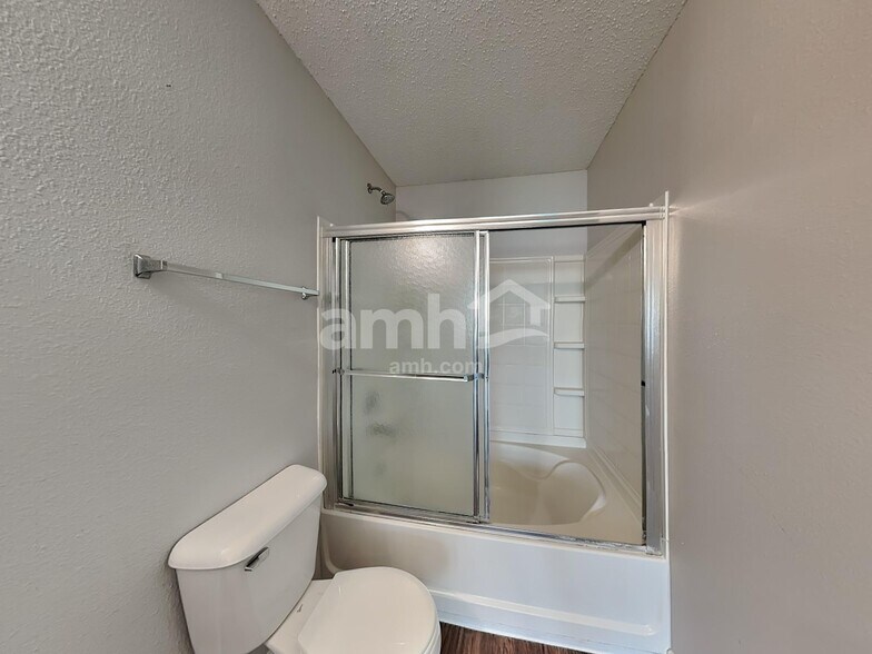 Building Photo - 1316 Clove Ct