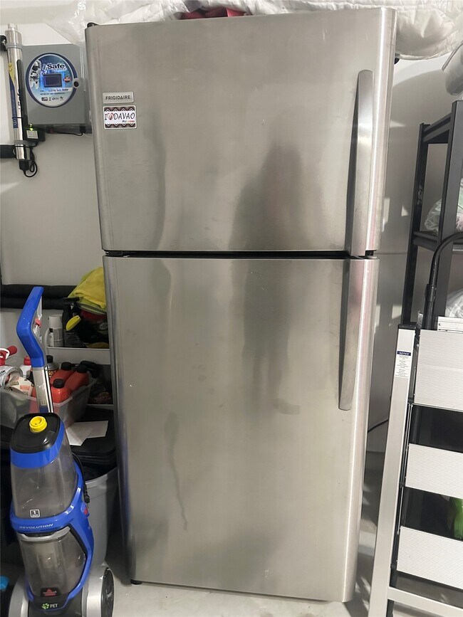 Building Photo - 844 Rd 5109