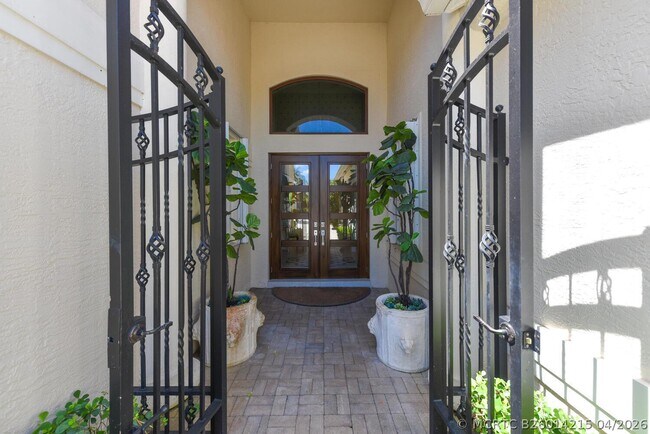 Building Photo - 14284 Stroller Way