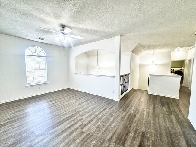 Building Photo - 14 Harbinger Ct