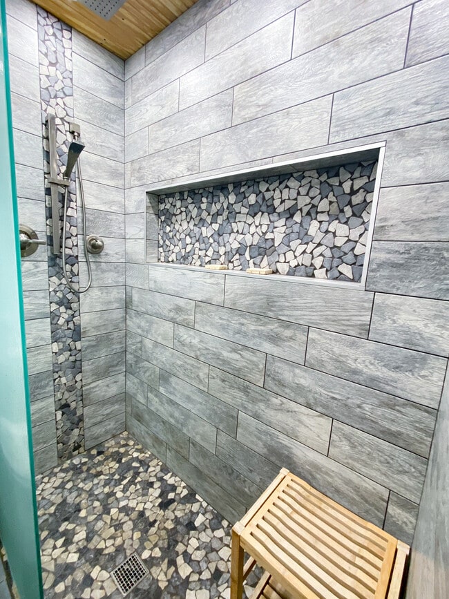 Building Photo - 105 21st Ave