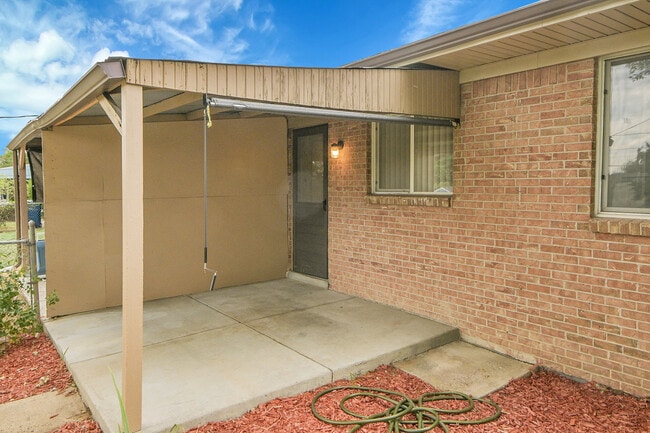Building Photo - 7220 W Arkansas Ave