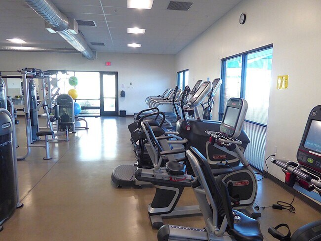 Building Photo - MOVE-IN-READY San Tan Heights Beauty
