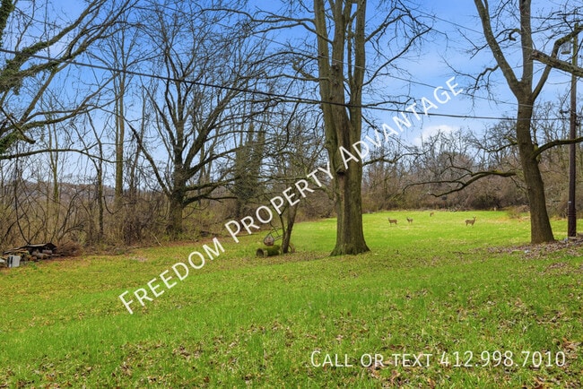 Building Photo - 2540 Park Hill Dr