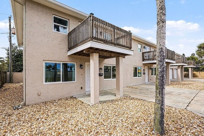 Building Photo - 1280 SR-A1A Unit D