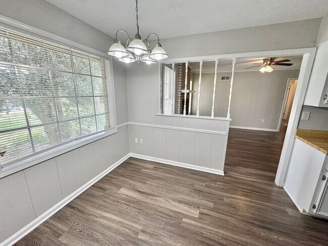 Building Photo - 5373 Wythe Cove