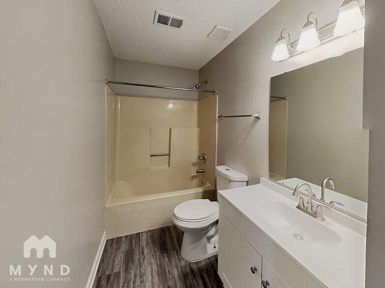 Building Photo - 7225 Little Fawn Pkwy