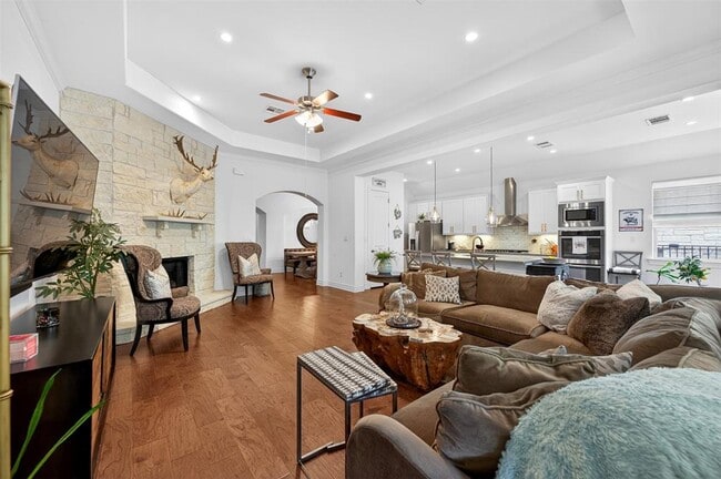 Building Photo - 609 Anfield Cir