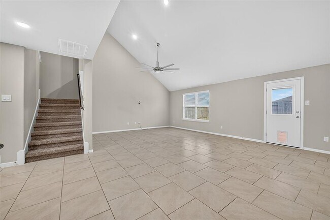 Building Photo - 3026 Village Creek Dr