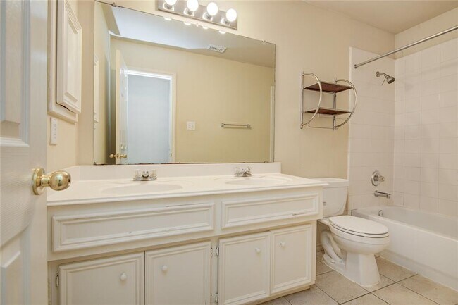 Building Photo - 21718 Grand Hollow Ln