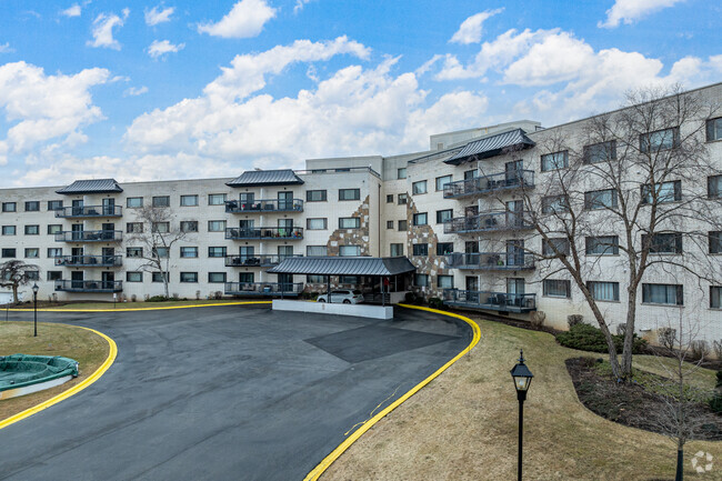 Primary Image - Forest Villa Condominiums