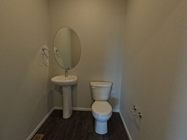 Building Photo - 2814 Barnstormer St