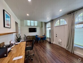 Building Photo - 4018 Broadway-