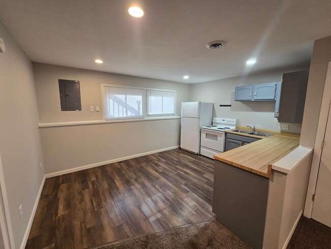 Building Photo - Quality Home Management